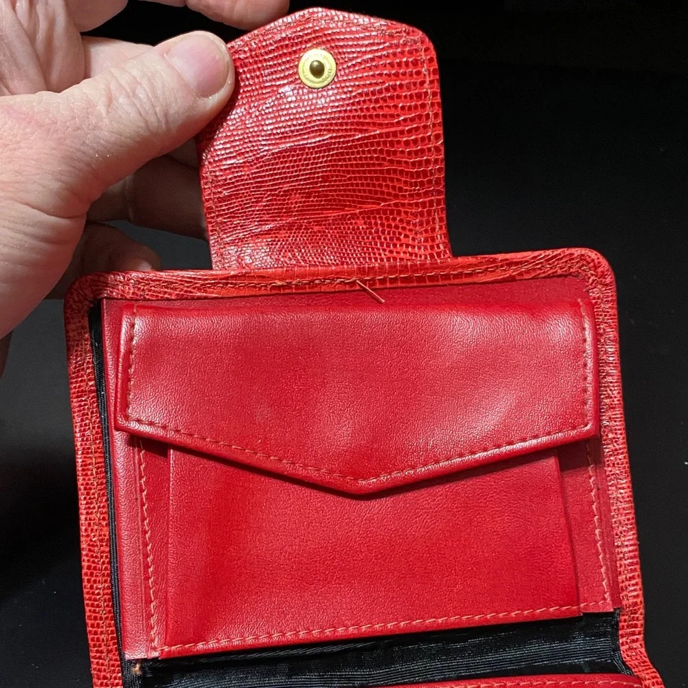 Vintage Baronet Red Crocodile-Embossed leather Women's wallet